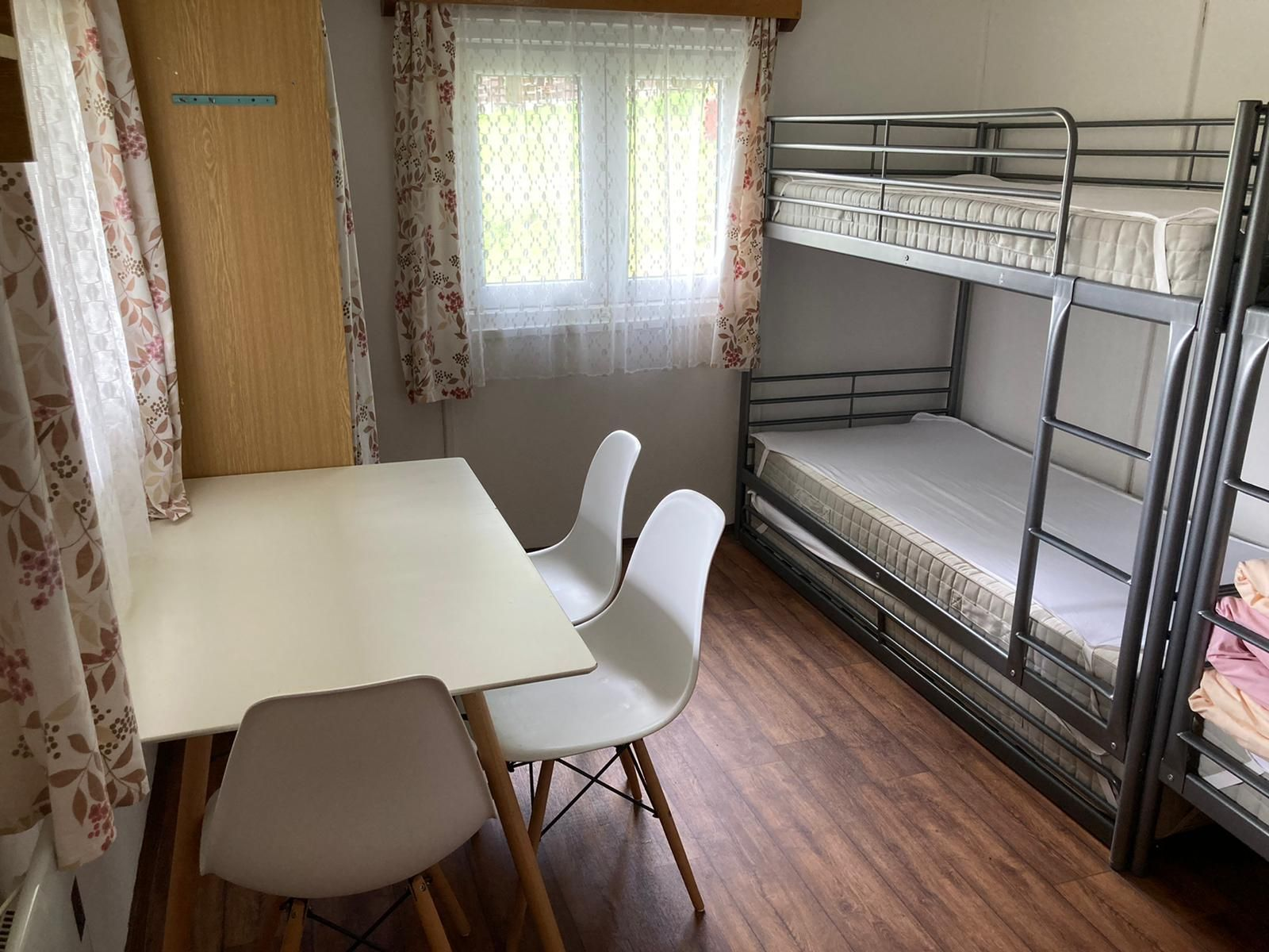 Pokoj v hlavní budově kempu Šimanov